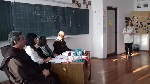 a középiskolások zsűritagjaként