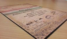 Egyik leglelkesebb tanulóm, Iván diplomája