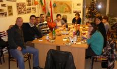 Az összegyűlt tagok  és a konzul úr Az összegyűlt tagok  és a konzul úr