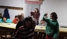 Halmágyi gyermekek hagyományos foglalkozásukon