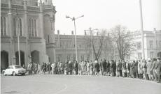 Taxiért sorban állók Wroclawban, 1975