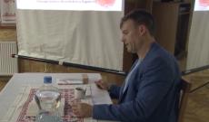 Marko Čudić előadását diavetítés is színesítette, amellyel még érdekesebbé vált a házassági történetek elemzése 