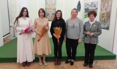 Méry Rebeka, Iancu Laura, Méry Beáta, Hideghéthy Andrea és Jégh Izabella (balról jobbra)