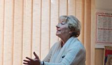 Kocsárdi Manyika szavalata 