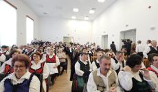 A csíkborzsovai népdalkaláka résztvevői