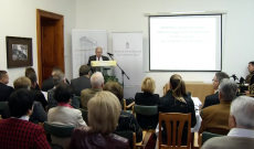 Dr. Deák Ernő történész, újságíró előadása
