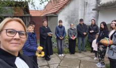Istentisztelet előtti pillanatok