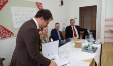 Iskolakezdési ösztöndíjat osztottak a galántai járásbeli magyar iskolákban