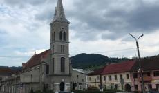 A református templom kívülről A református templom kívülről