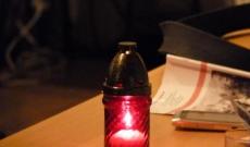 Mécsesgyújtás az erdélyi püspökért