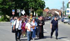 Vonulás a Székesegyházba