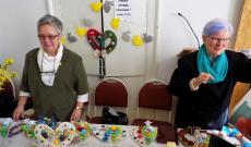 Szinte minden elkelt, jó érzés úgy vásárolni, hogy azzal segítünk is! Húsvéti bazár