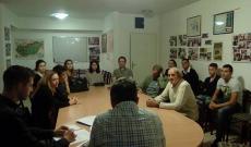 Az első találkozás