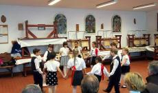 A 3-4. osztályosok előadása A 3-4. osztályosok előadása