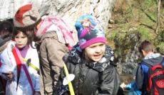 Hiába a tavasz jó idő,a barlangban azért hideg van