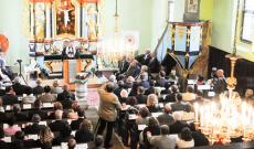 Adorjáni Dezső Zoltán erdélyi evangélikus püspök beszéd közben a szombati évadnyitó ünnepségen