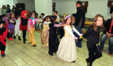 Délután a gyermekeké volt a terep kórógy