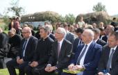 Balról: Brenzovics László, KMKSZ elnöke; Tóth Jenő, intézményvezető; Balog Zoltán, Emmi; Pavlo Hobzej oktatási miniszterhelyettes; Buhajla József főkonzul Balról: Brenzovics László, KMKSZ elnöke; Tóth Jenő, intézményvezető; Balog Zoltán, Emmi; Pavlo Hobzej oktatási miniszterhelyettes; Buhajla József főkonzul