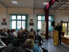 Tóth Tivadar, a város alpolgármestere, megnyitja az ünnepi találkozót