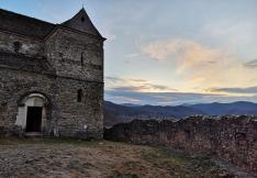 A Kirchenburg a Szebeni-havasok előterében 