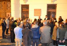Az emlékező közösség Soltész Miklós államtitkár ünnepi beszédét halgattja