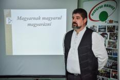 Halmágyi József Attila előadása: MAGYARnak MAGYARul MAGYARázni