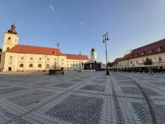 Főtér a nyári nagyszínpaddal - Nagyszeben