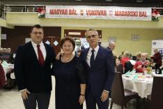 Dr. Császár Zoltán konzul úr, Jakumetovic Rozália elnökasszony és férje