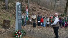 Emlékoszlop avatás a Petőfi-tanyán