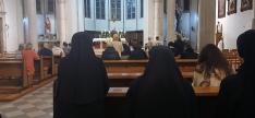 apácák a kapucinus templomban