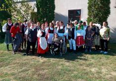 Gondviselés Segélyszervezet- csoportkép