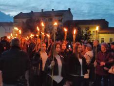 Megemlékezés, koszorúzás és fáklyás felvonulás az aradi Szabadság-szobornál