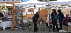Bútorfestés, fafaragás, székelykapu készítés, csipkeverés