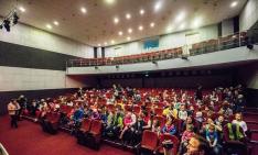 Gyermekközönség a Négyfalusi Multikulturális Központban