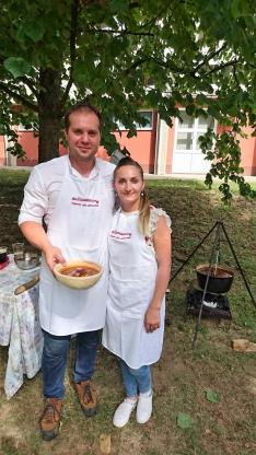 Elkészült a nagyszebeni gulyás - Nagy Barna, és Gabriella