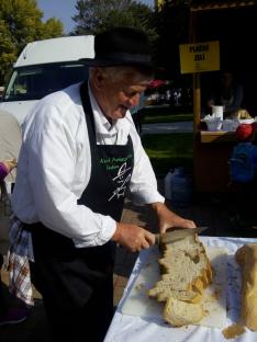 A magyar gulyáshoz magyar kenyér jár