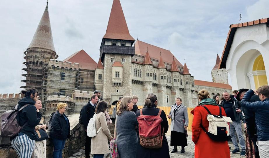 Petőfi Sándor ösztöndíjasok szakmai hétvégéje Vajdahunyadon Petőfi Sándor ösztöndíjasok szakmai hétvégéje Vajdahunyadon