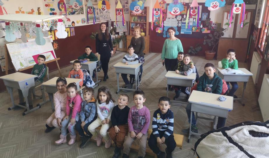 A székelyzsombori pedagógusok és a gyerekek egy része