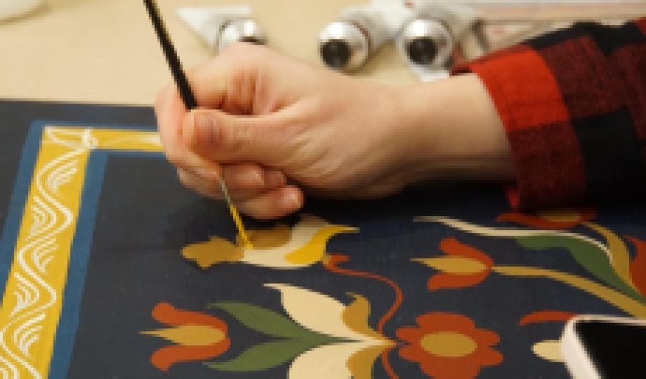 A bútorfestő szakkör zárókiállítása Nagybányán