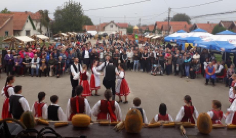 Csernakeresztúri Hagyományőrző Egyesület műsora