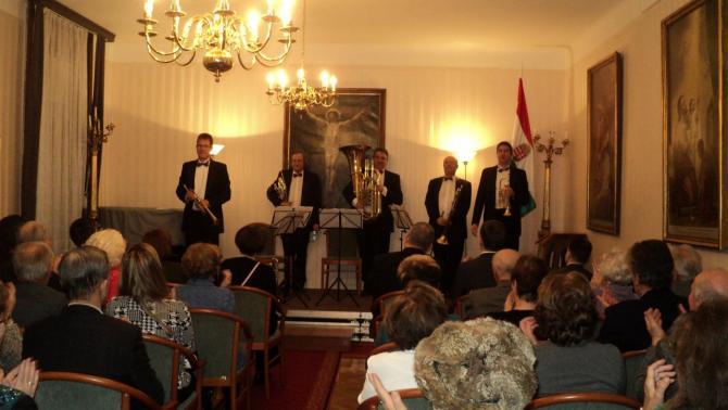 A Brassimum Fúvósegyüttes a Pázmáneum újévnyitó koncertjén, 2016. január 6., Vízkereszt ünnepe
