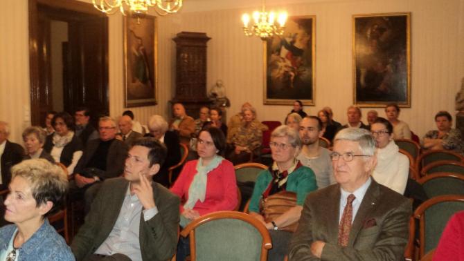 Közönség a Pázmáneumban - Kalmár Ferenc előadásán