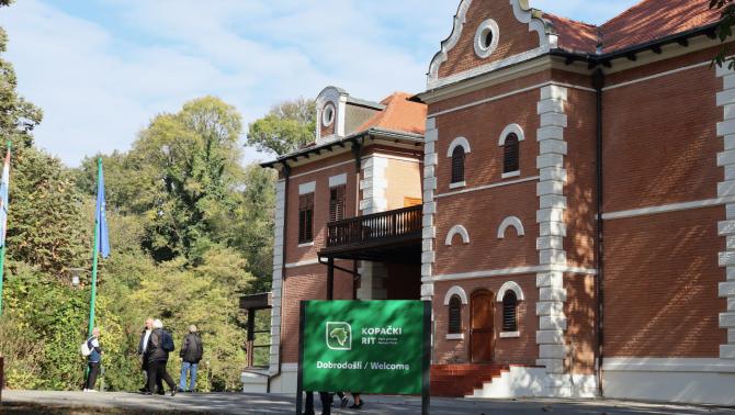 A tökösi vadászkastély titkai – Baranyai kirándulás Szerémségből 
