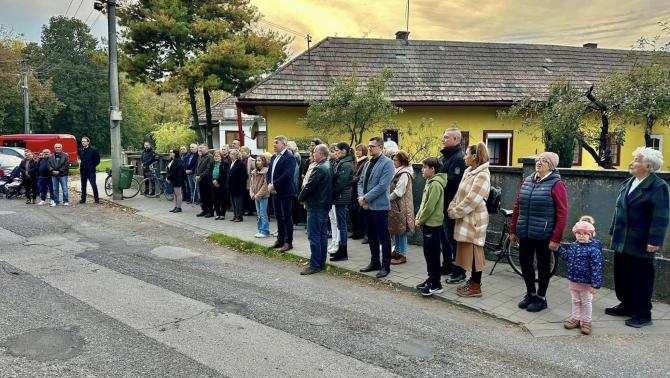 Megemlékezés Zselízen