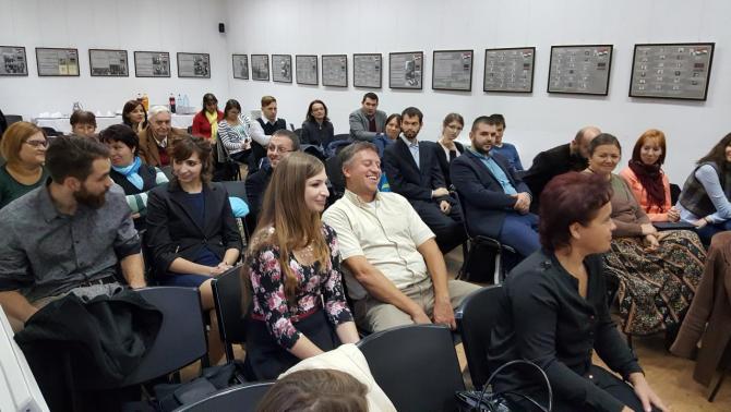 Ösztöndíjasok a konzulátuson osztondijasok