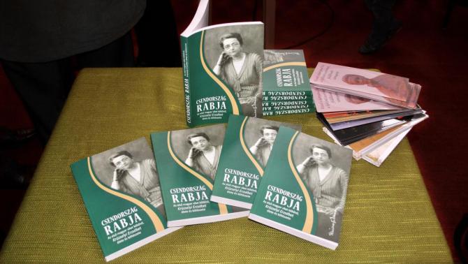 Csendország rabjai kötet Csendország rabjai kötet