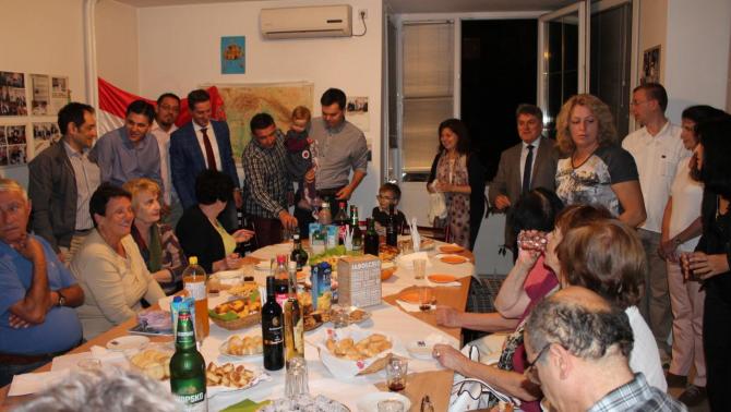 Nagyköveti látogató a Macedóniai Magyarok Teleház Szervezeténél