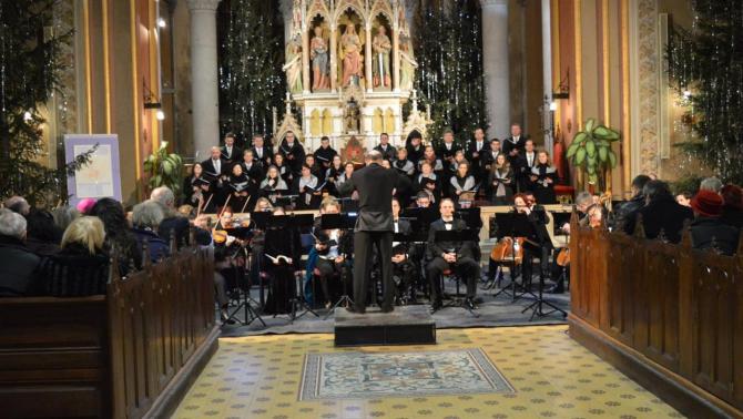Pannon Filharmonikusok az eszéki Szent Péter és Pál Bazilikában eszék