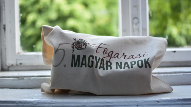 Ajándék vászontáska
