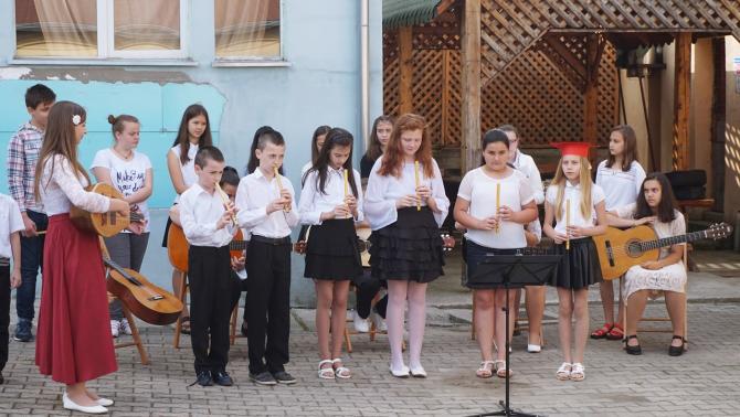 Furulya zenekar (2. és 4. osztály)